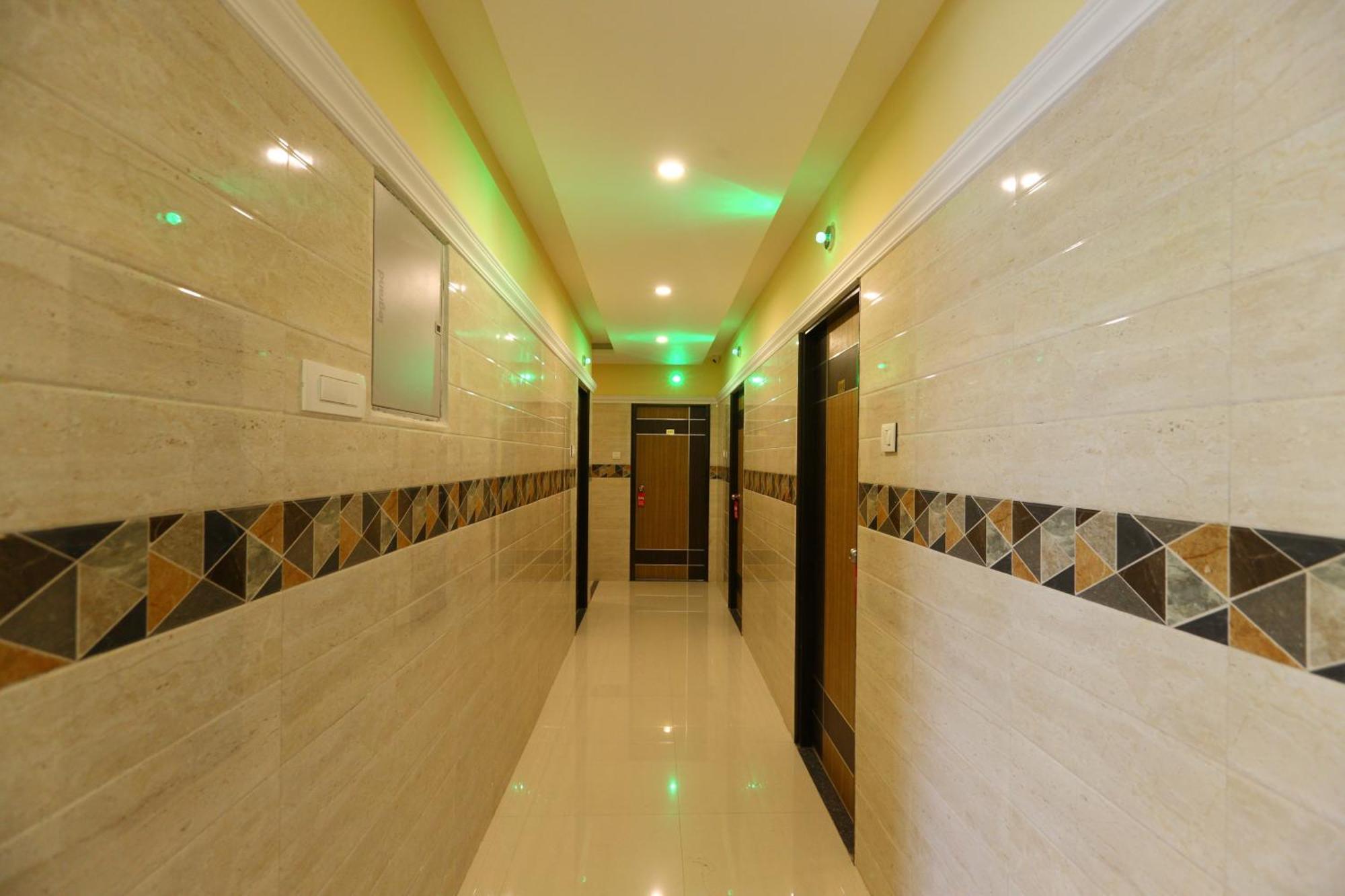 Hotel Salbala Inn - Near Airport Csennai Kültér fotó
