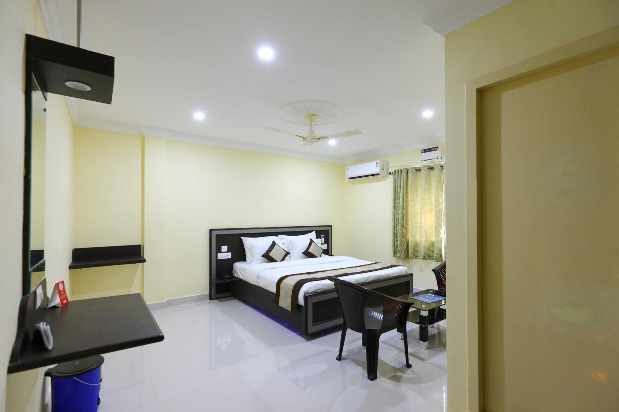 Hotel Salbala Inn - Near Airport Csennai Kültér fotó