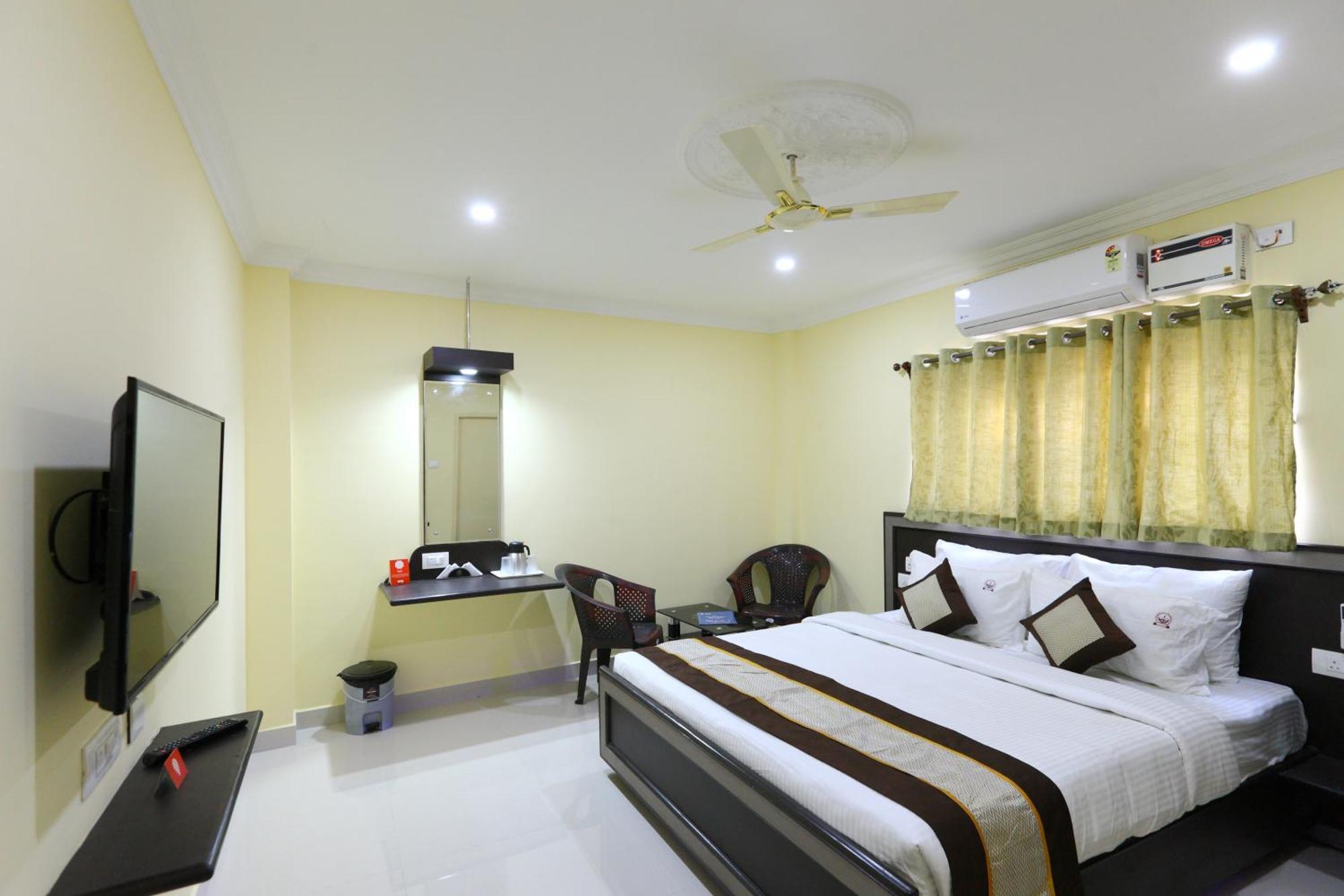 Hotel Salbala Inn - Near Airport Csennai Kültér fotó
