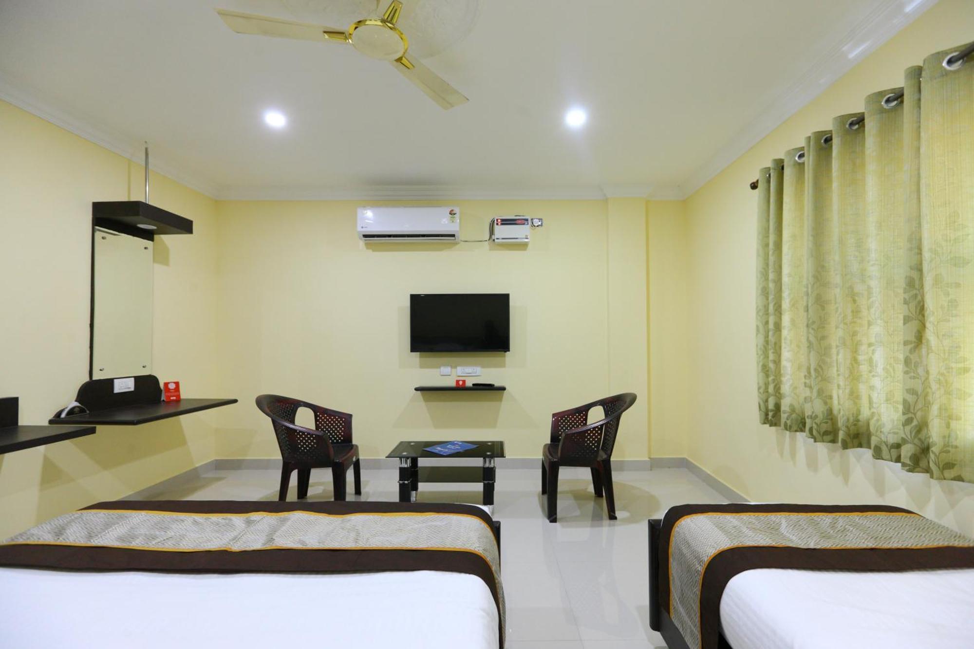 Hotel Salbala Inn - Near Airport Csennai Kültér fotó