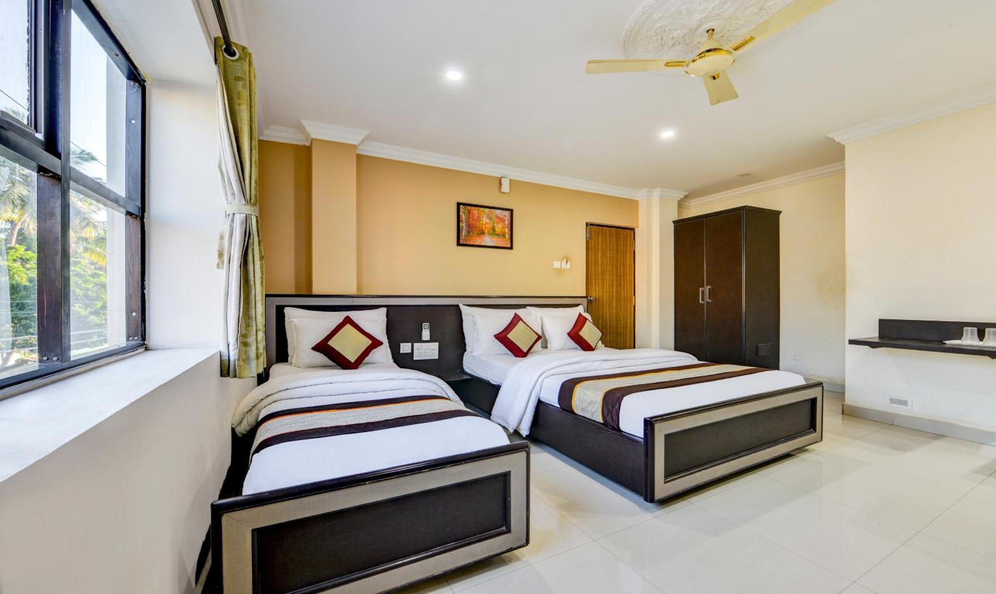 Hotel Salbala Inn - Near Airport Csennai Kültér fotó